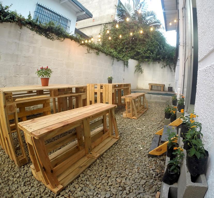 Blackpine Hostel Medellín Kültér fotó