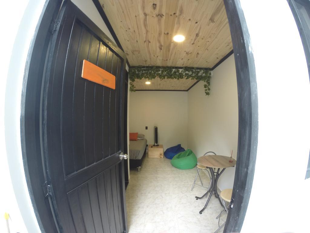 Blackpine Hostel Medellín Kültér fotó