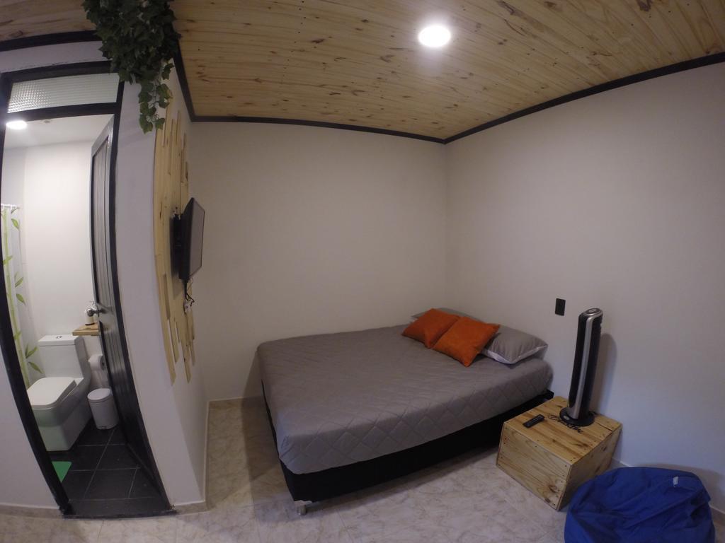 Blackpine Hostel Medellín Kültér fotó