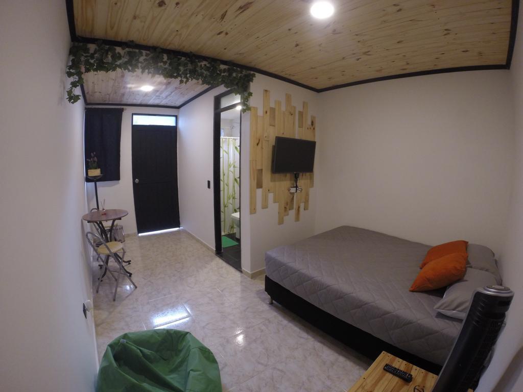 Blackpine Hostel Medellín Kültér fotó